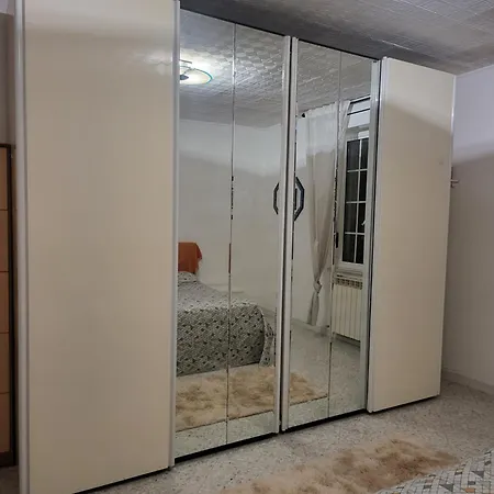 Matrimoniale Con Bagno Condiviso * Livorno